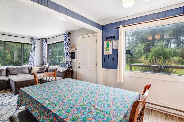 Pacific Breeze Hideaway image 14